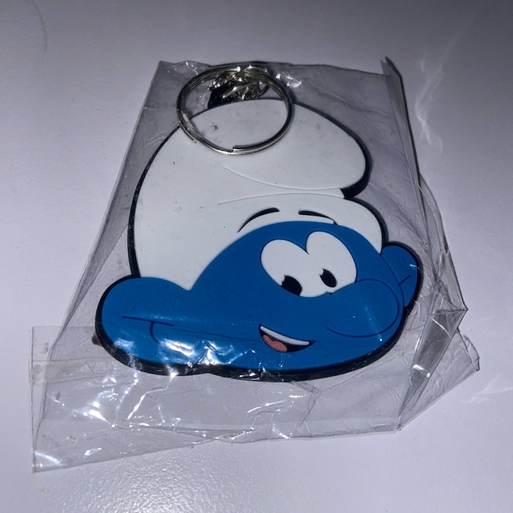 No Name Smurf Keychain – 2025 Official Smurfs Rubber Key Ring